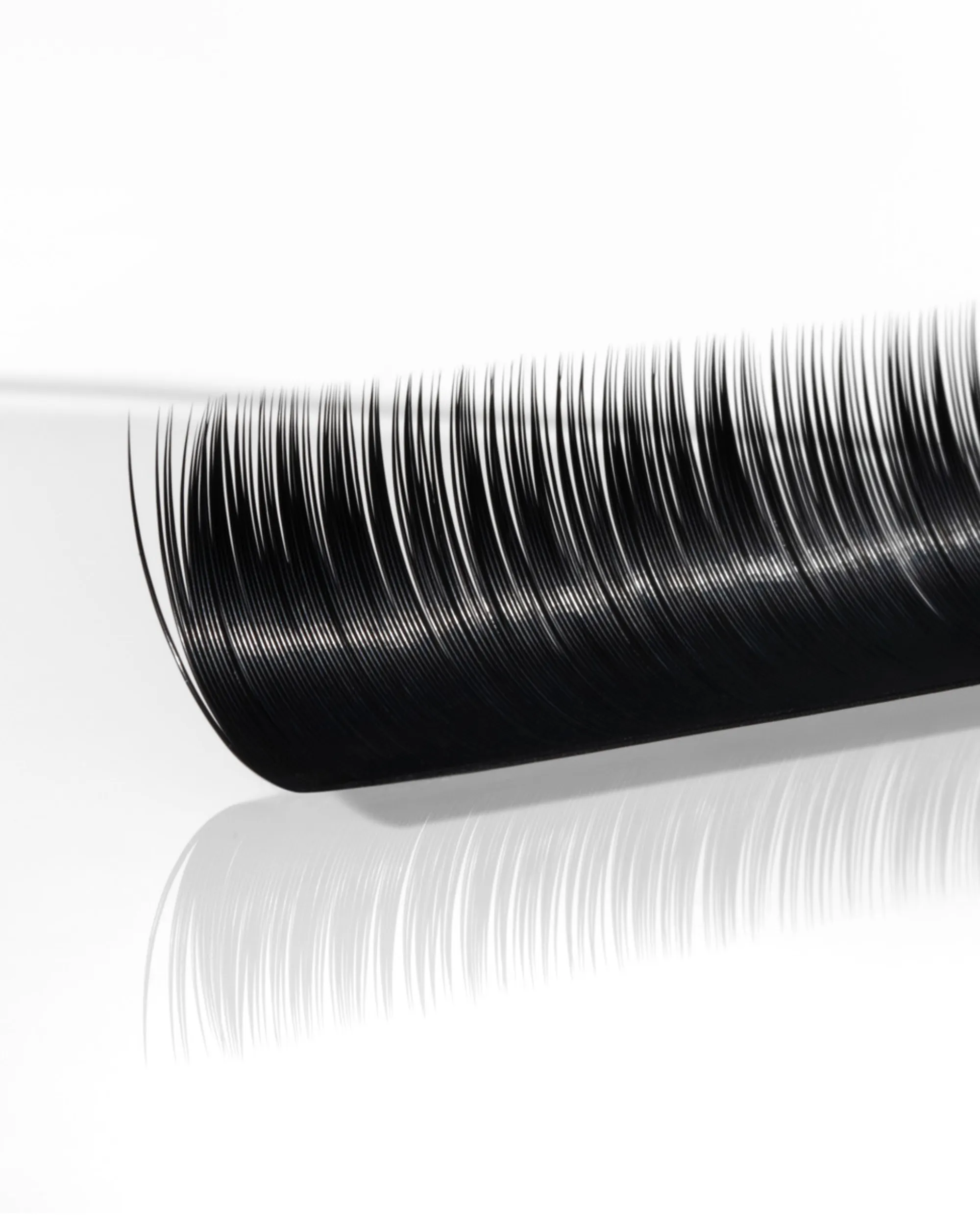 B-Curl Plush Lashes (Multi-Length Trays)