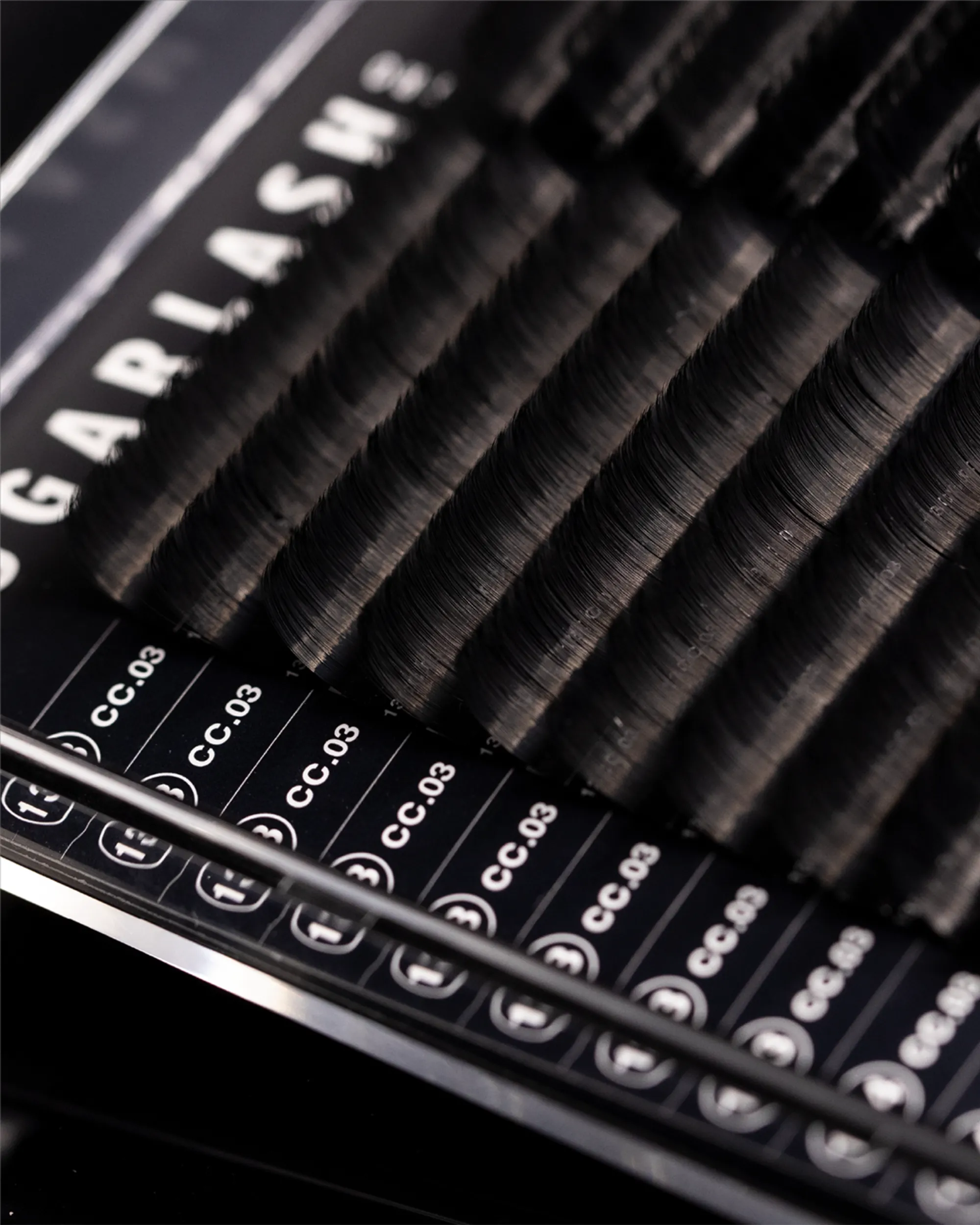 B-Curl Plush Lashes (Multi-Length Trays)