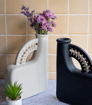 Biscuit pitcher Vase