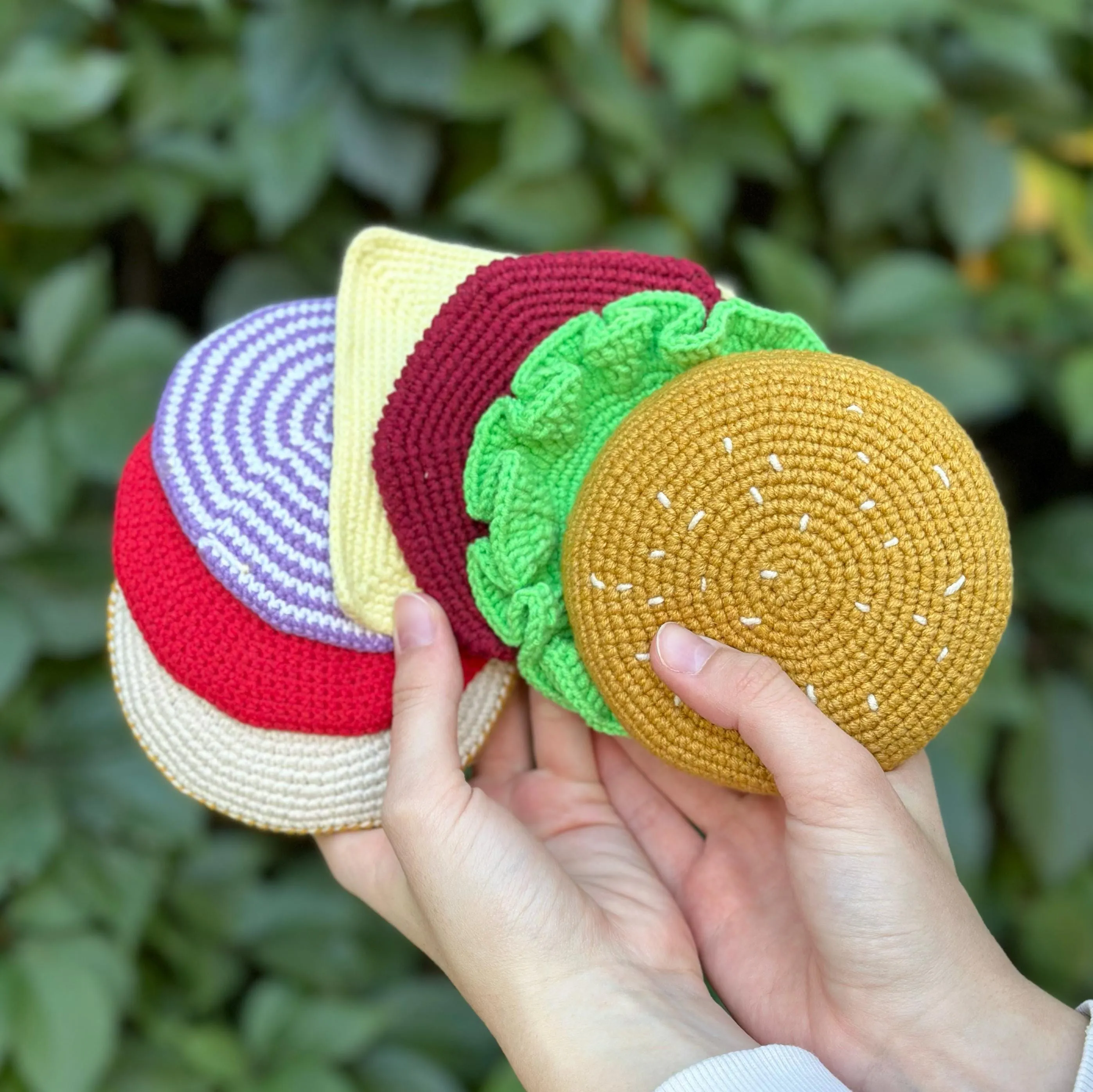 Crochet Burger Coaster Pattern, US standard terms, Skill level beginner