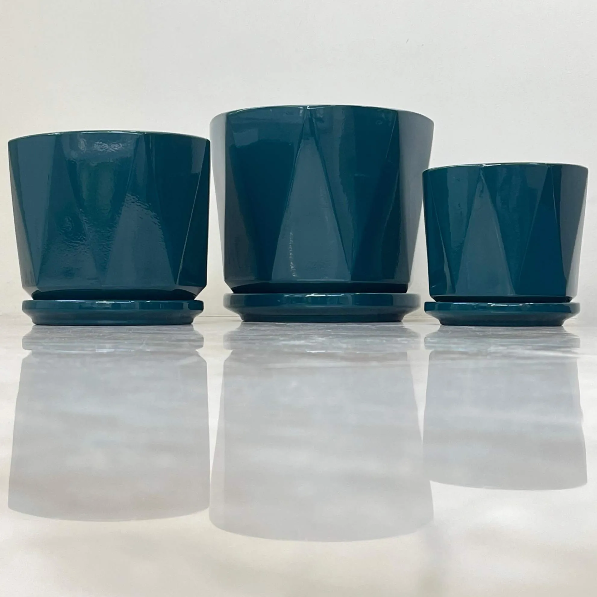 Glossy Facet Planter Set Of 3