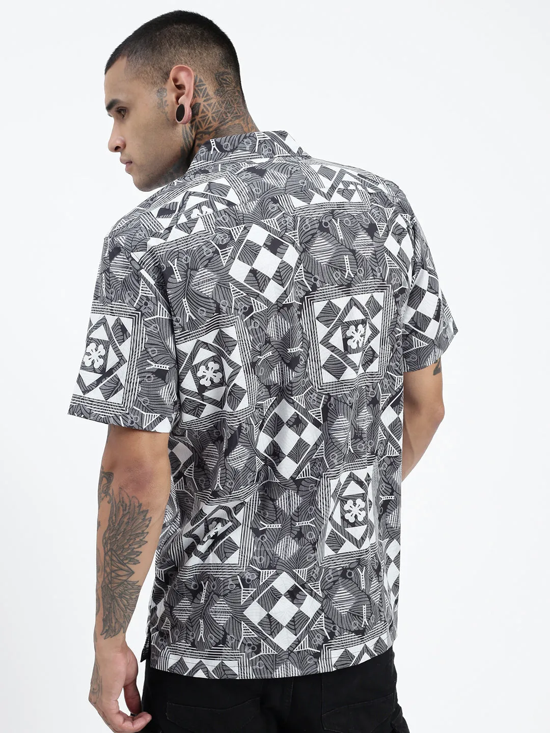 Men Geometric Grey Relaxed Fit Casual Shirt