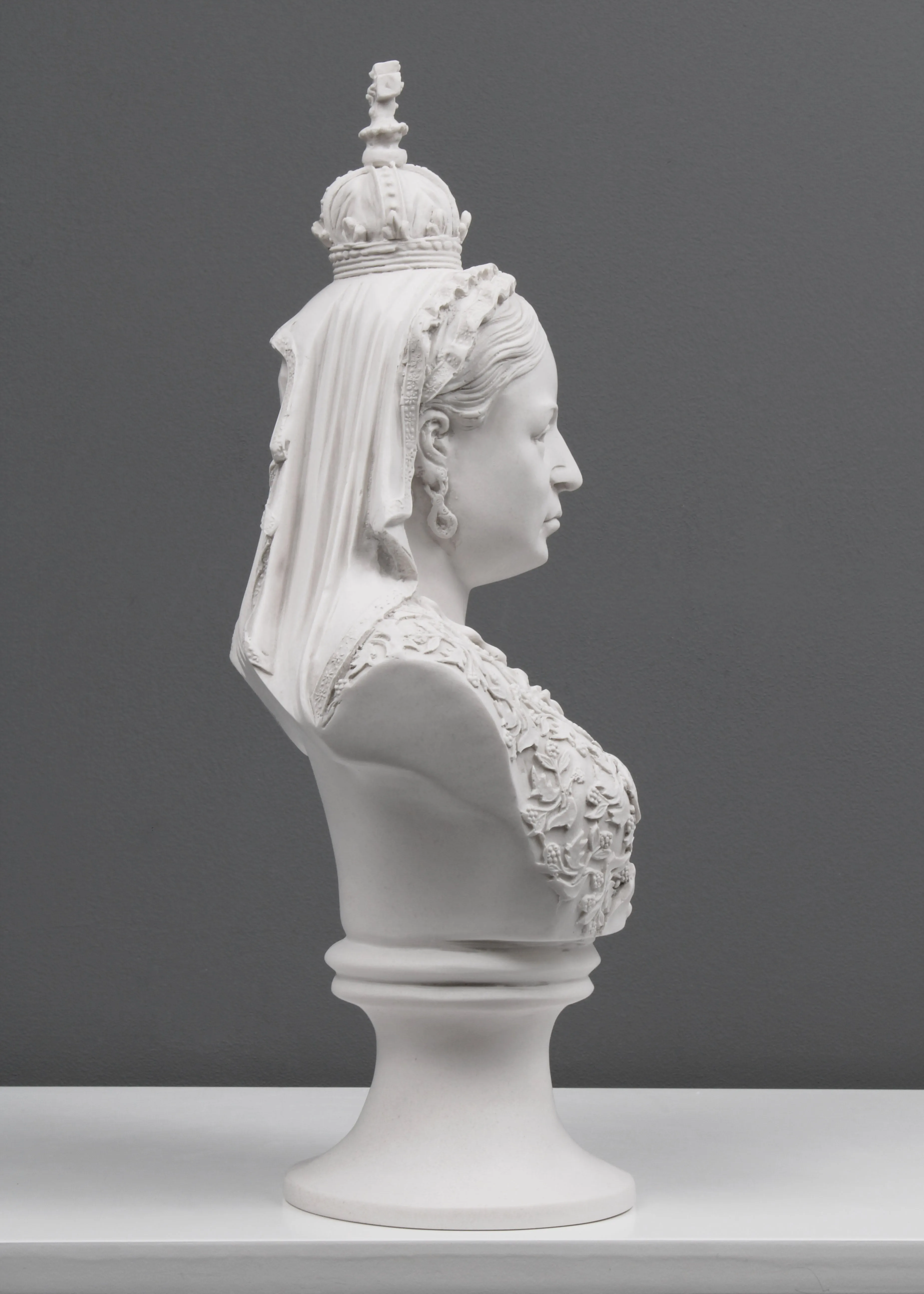 Queen Victoria Bust Sculpture