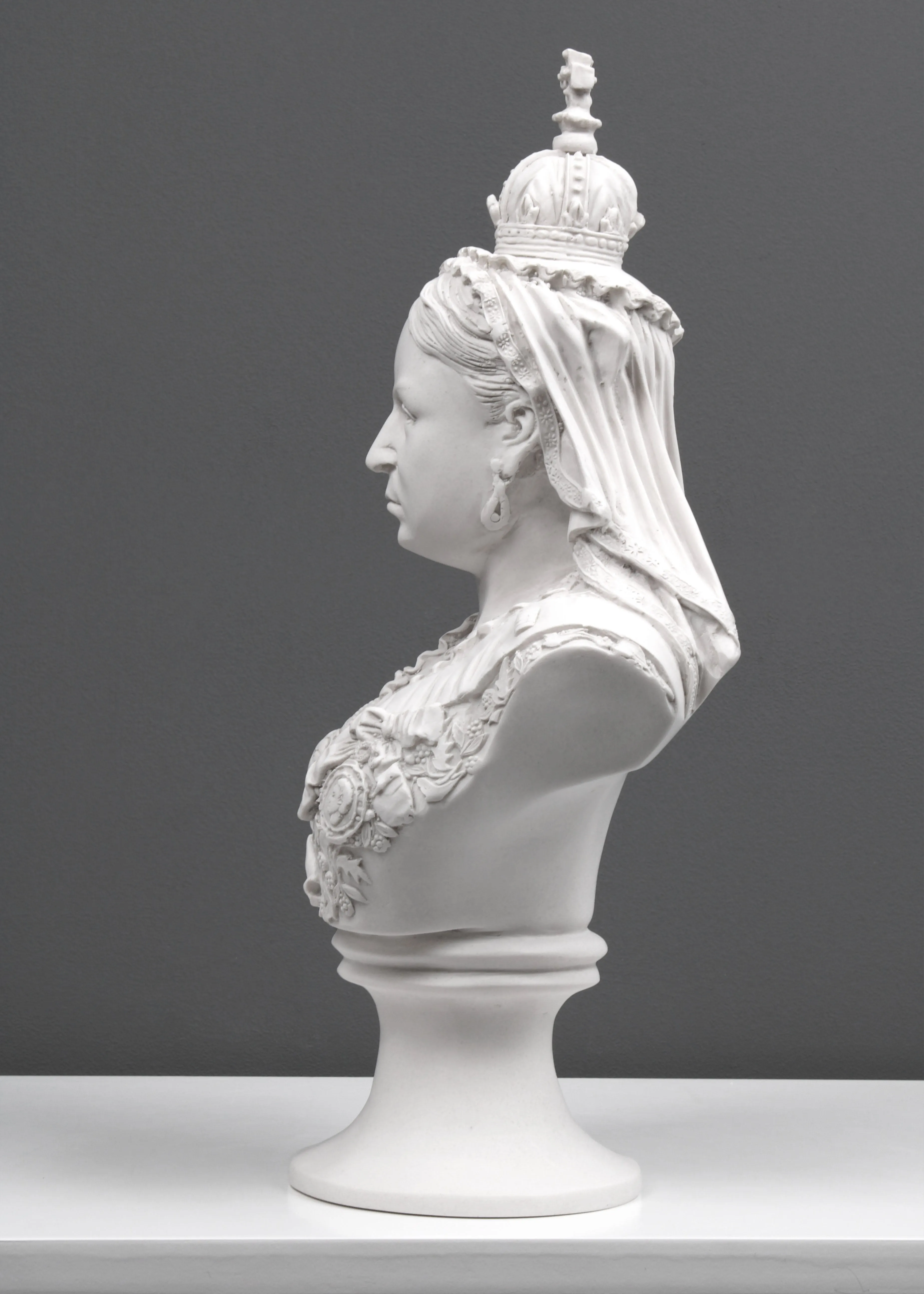 Queen Victoria Bust Sculpture