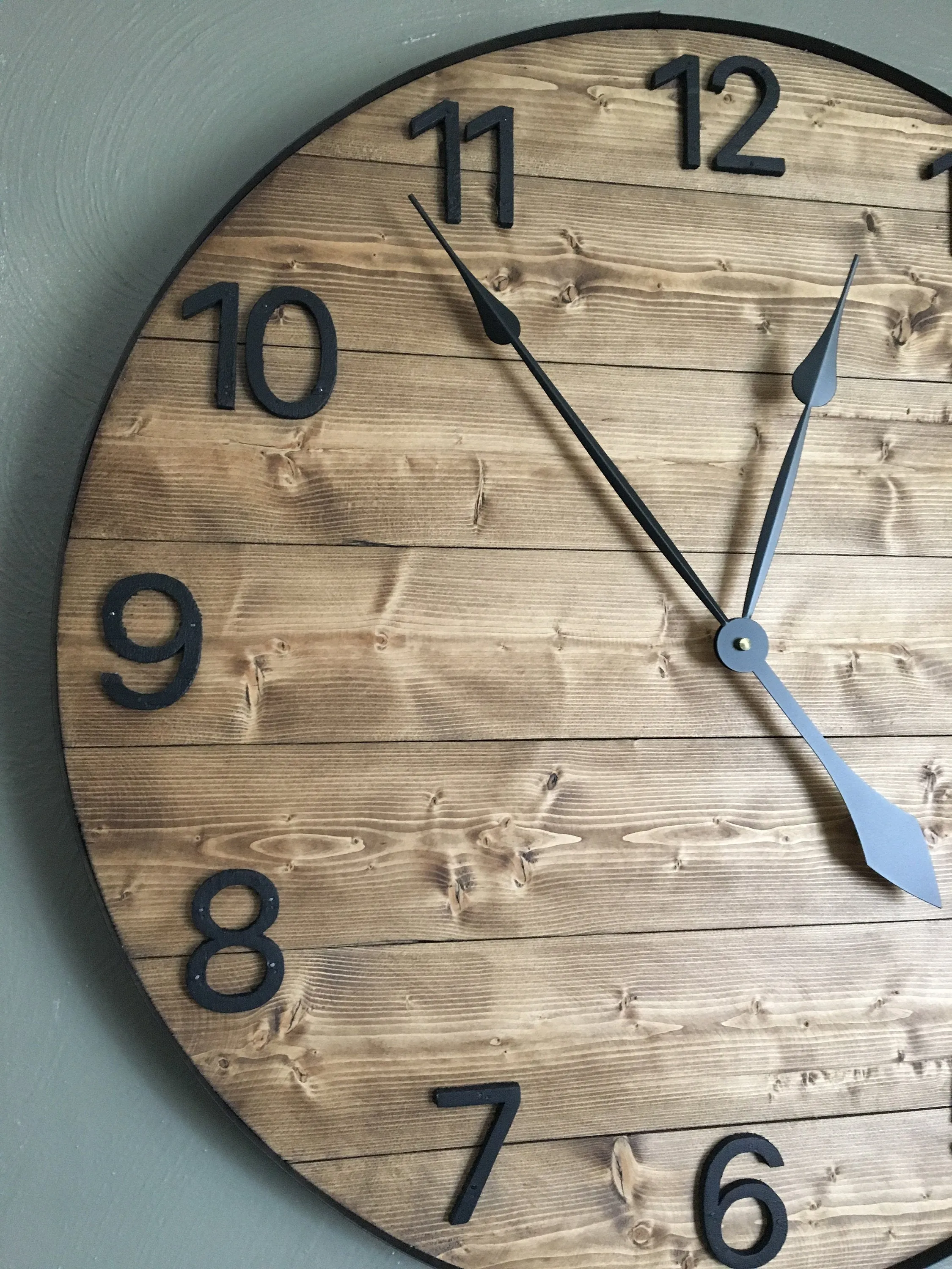 Stained Numeric Wall Clock